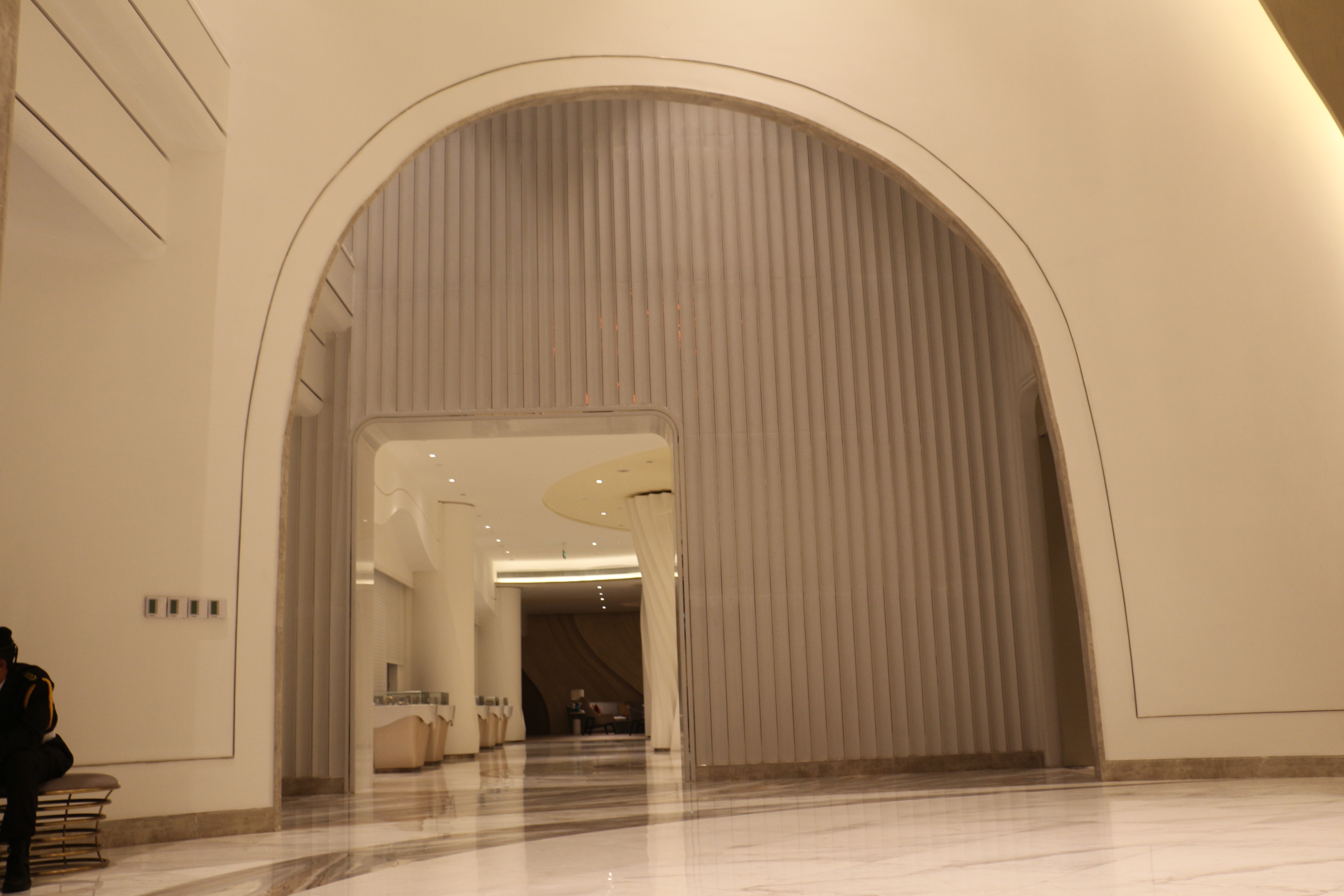 东海航空基地行政办公大楼大厅及电梯厅